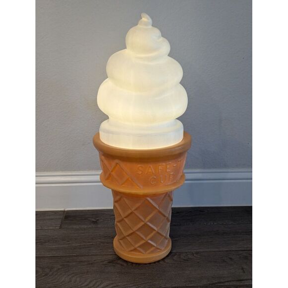 SAFE-T CUP Display, 27" Tall Lighted Ice Cream Cone Blow Mold WORKS!  RARE!! - Picture 1 of 5